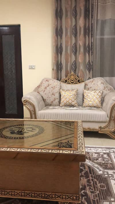 8 seater sofa set with centre table brand new