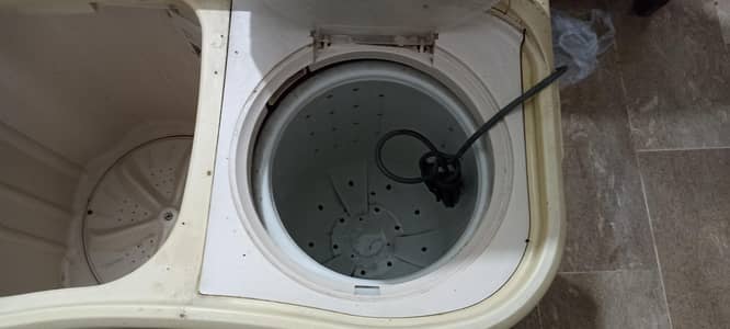 Haier Washing Machine with Drayer