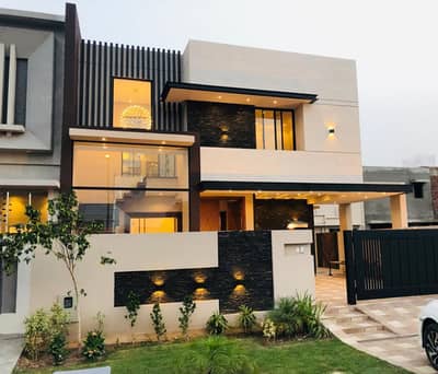 100% Original Property - 5 Marla Well Maintained Owner Build House Available For Sale At Prime Location- Must Be See