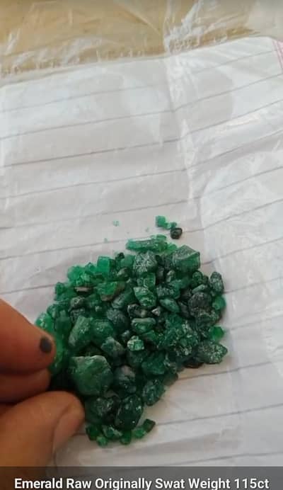 Emerald Raw stone from Swat