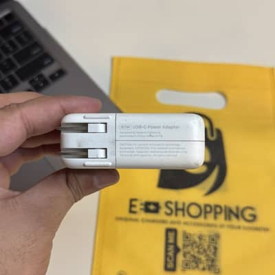 Apple Macbook type c adapter charger
