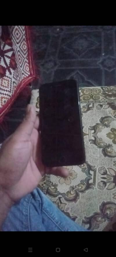 iphone 7 32gb mamorey bayepass ha set all ok h 3 sal say use kar raha