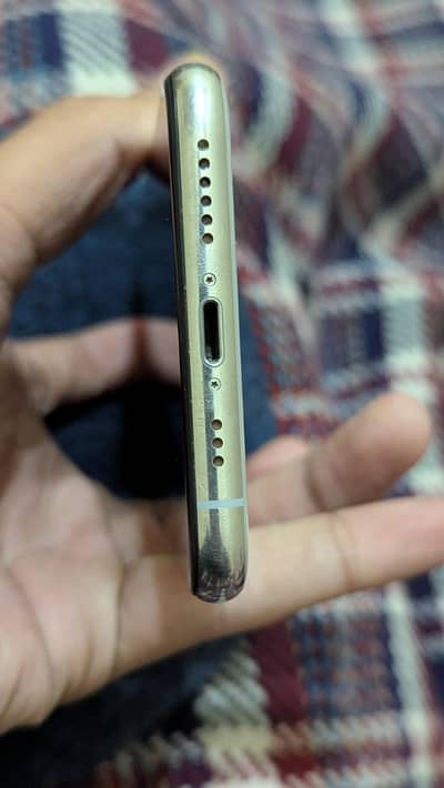 Iphone Xs 64 GB Sim Glitch