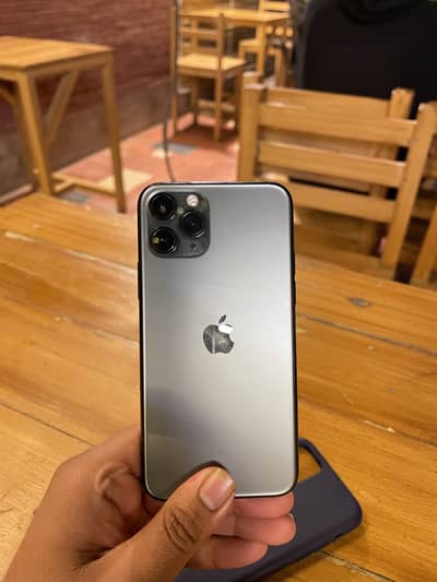 64GB Battery health 100%