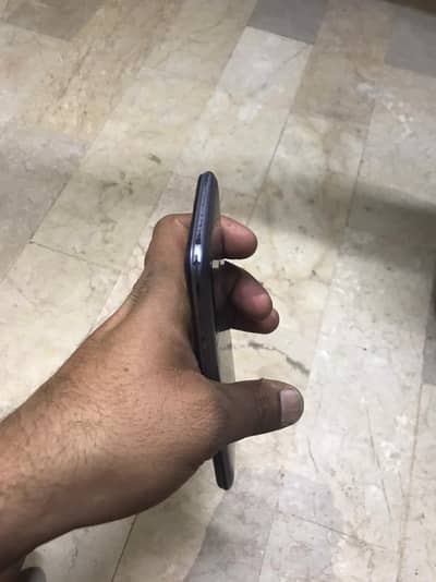 infinix Hot 8 . (4/64)