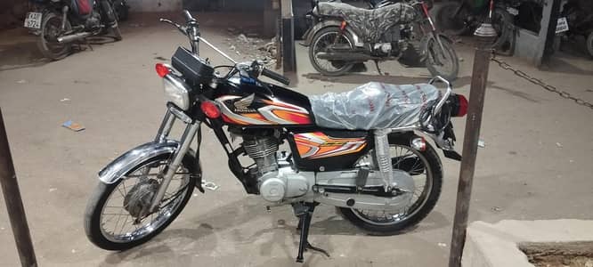 CG 125 mint condition
