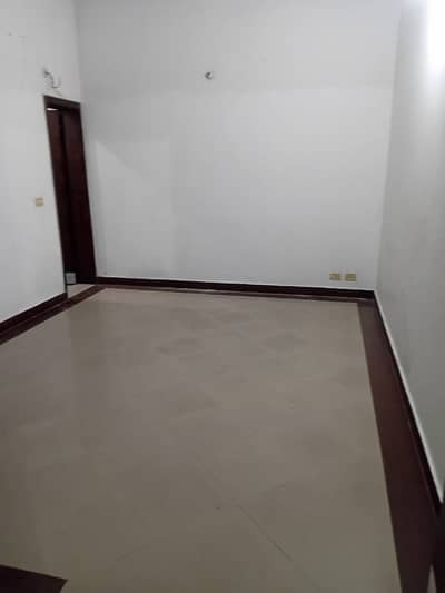 1 Kanal Upper Portion For Rent