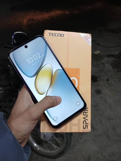 Tecno Spark Go 1 4+4/64Gb Mobile 4G / No oppo vivo infinix Samsung