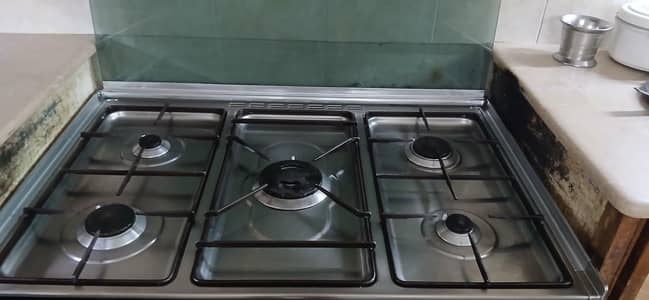 Imported Stove  + Oven (Solid frame work no Damage or repairing Done)