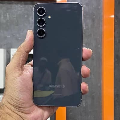 Samsung S23FE  8/128GB