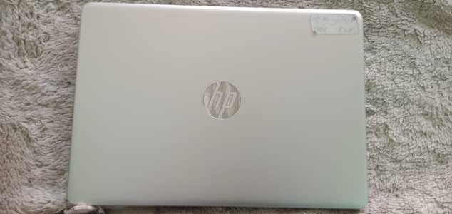 HP Beautiful Slim laptop 7th generation 8GB Ram