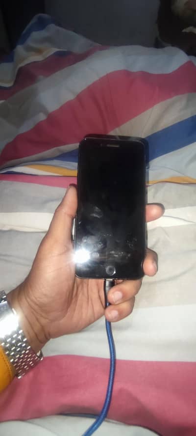 iphone 7 plus pta 128gb 03054847911