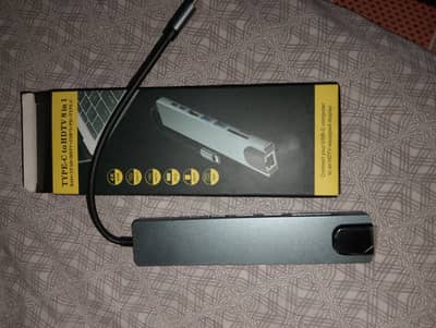 TYPE C TO HDTV 8 IN 1 ADAPTOR
