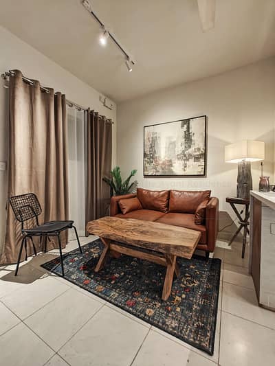 F 11 brand new furnished 1bed tv l kitchen for rent