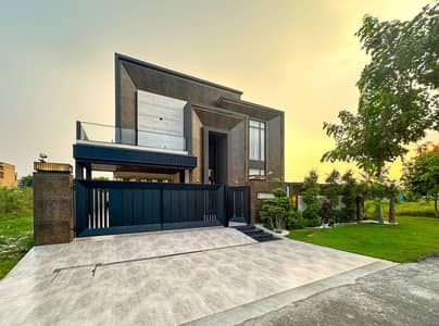 1 Kanal Top Quality Build Luxurious Beautiful Ultra Modern Design Villa Full Furnished For Sale In DHA Lahore Phase 7 Prime Location