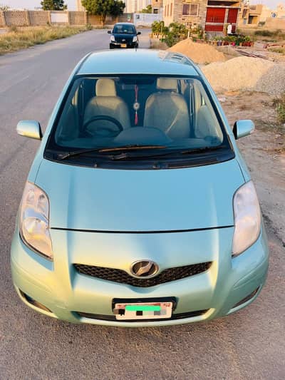 Toyota Vitz 2010