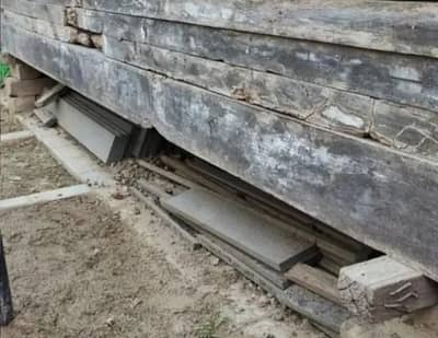 Diyar Wood For Sale In 10/10 Good Condition in Reasonable Price