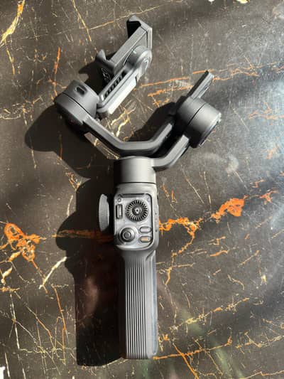  Zhiyun Smooth 5S AI – Excellent Condition (9/10) – Ready to Ship