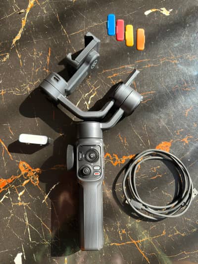  Zhiyun Smooth 5 Combo – Excellent Condition (9/10) – Complete Set