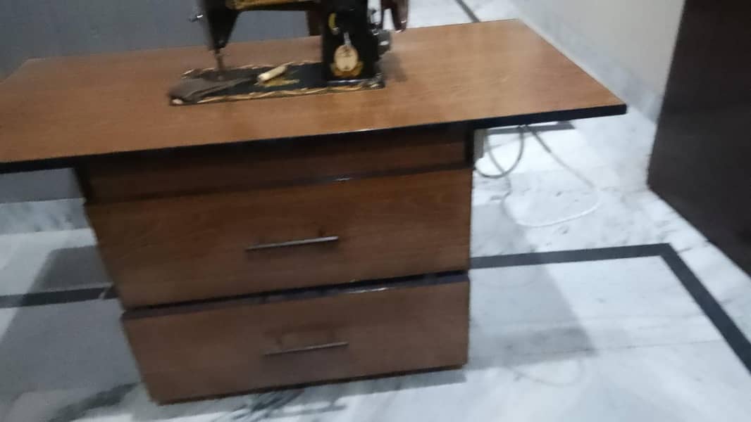 machine drawer table 4