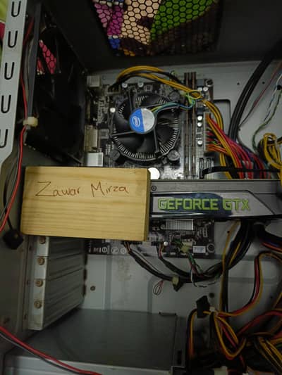 Nvidia Gtx 680 2gb gddr5 gaming and editing graphics card for PC