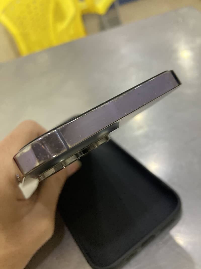 Iphone 14 pro max 4