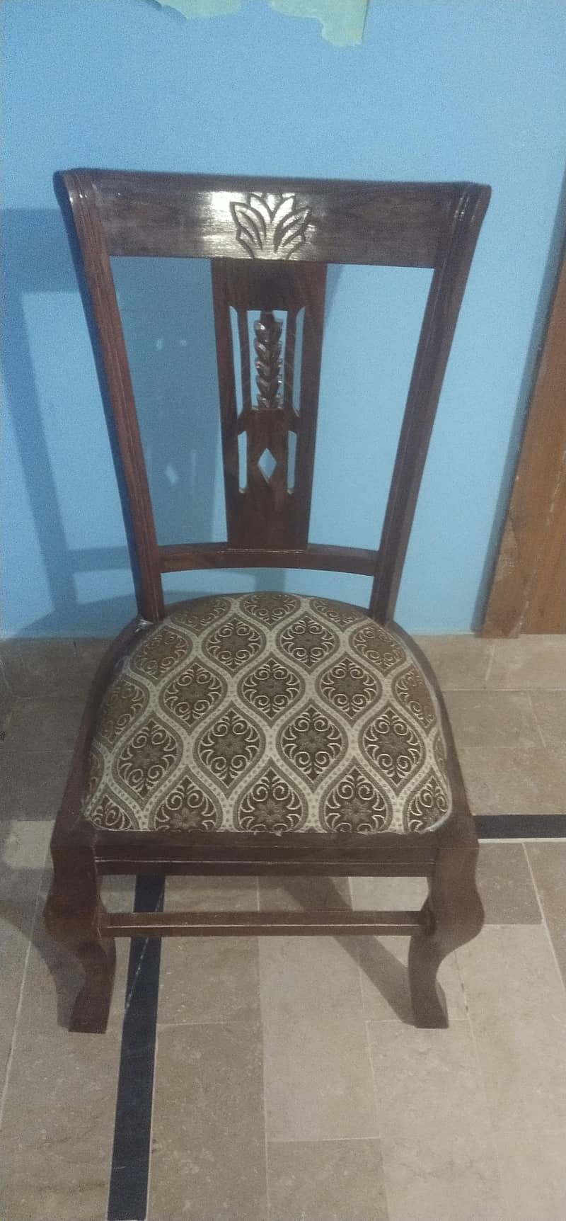 Dining Chairs 0
