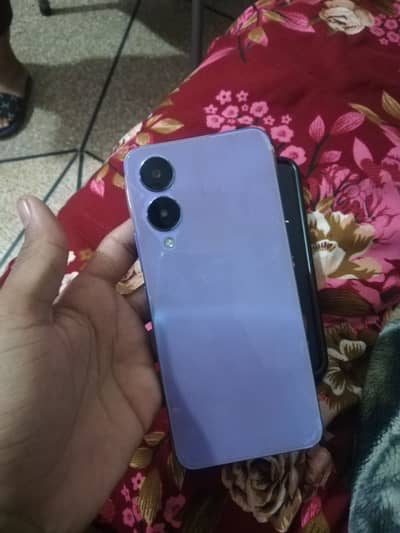Vivo y17s 8/128