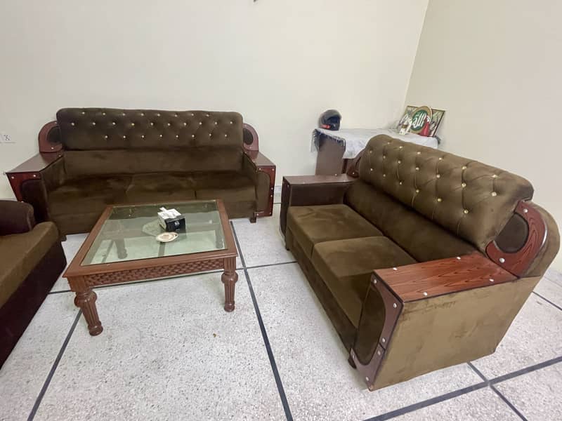 Sofa set 0