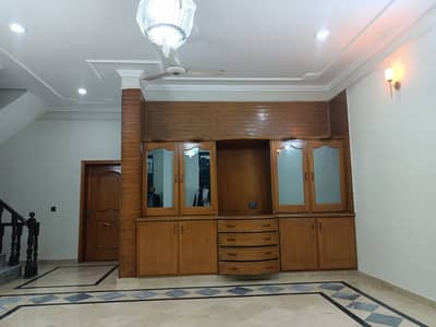 AHMED ASSOCIATES OFFERS 10 MARLA LOWER PORTION FOR RENT IN PCSIR PHASE 2 LAHORE NEAR TO SHUKAT KHANUM HOSPITAL LAHORE