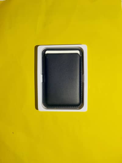 Apple magsafe wallet