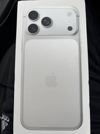 iPhone 17 pro max non pta