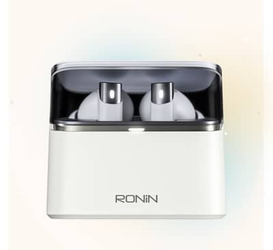 Brand new EARBUDS ( RONIN )