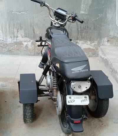 3 wheel bike self start