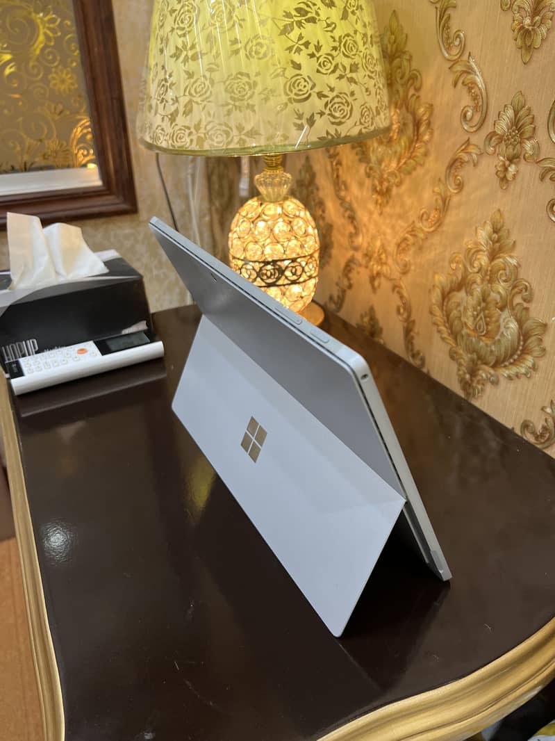 Microsoft surface pro 6 7