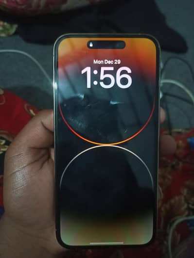 14 pro max goldend colour