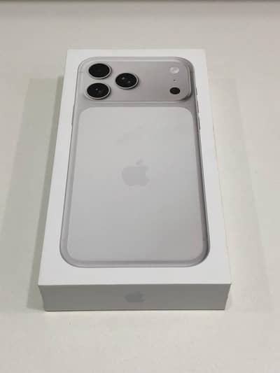 iPhone 17 Pro Max Silver 256 GB Box Pack Non Activate