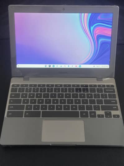 Samsung Chromebook 7 hours battery backup type c charger 4