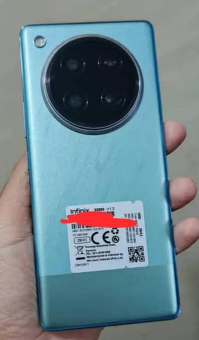 8/256 with box charge r & 3 covers