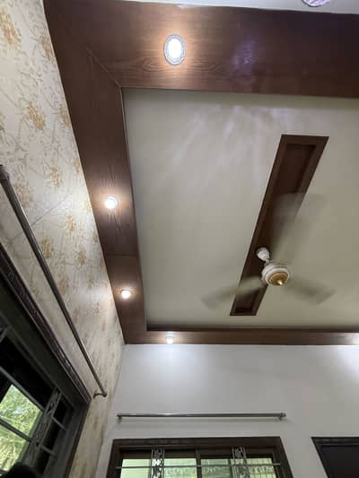 Room available for sharing just for job persons