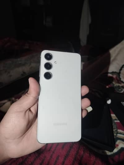 Samsung S24fe 8/256gb Dual pta approved