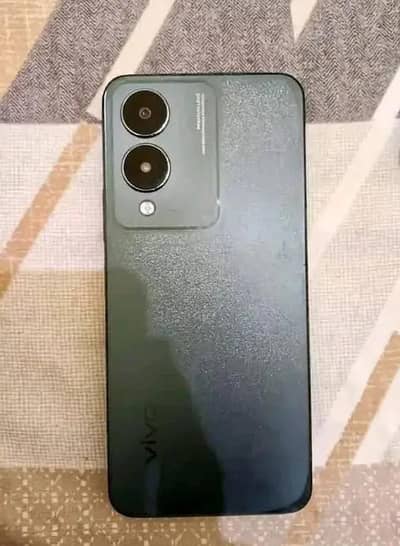 Vivo Y17s