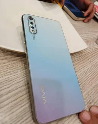 vivo s1