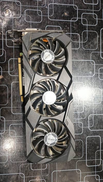 8GB AMD Radeon Rx 590 triple Fan Edition GDDR5