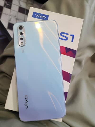 vivo s1