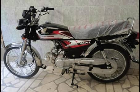 Honda CD 70 2025 model  number lga hoa h 10/10 condition