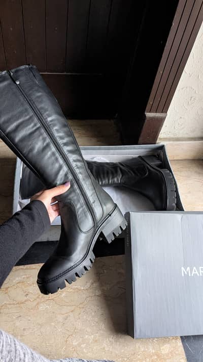 Knee high leather boots winter