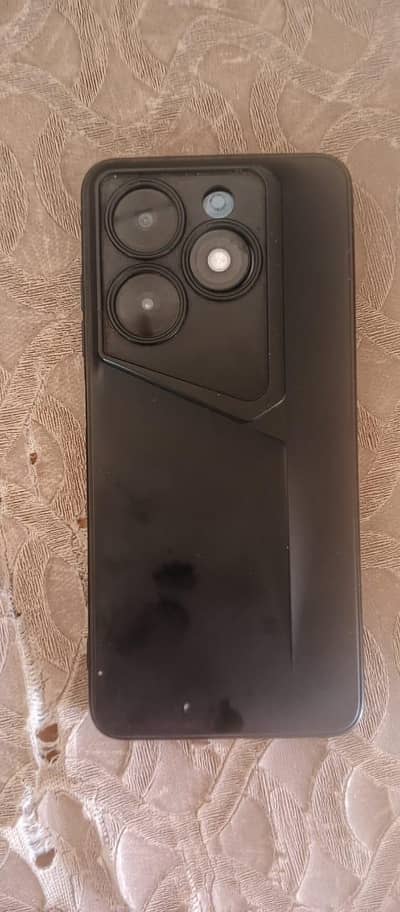 Infinix spark 24go 64/4