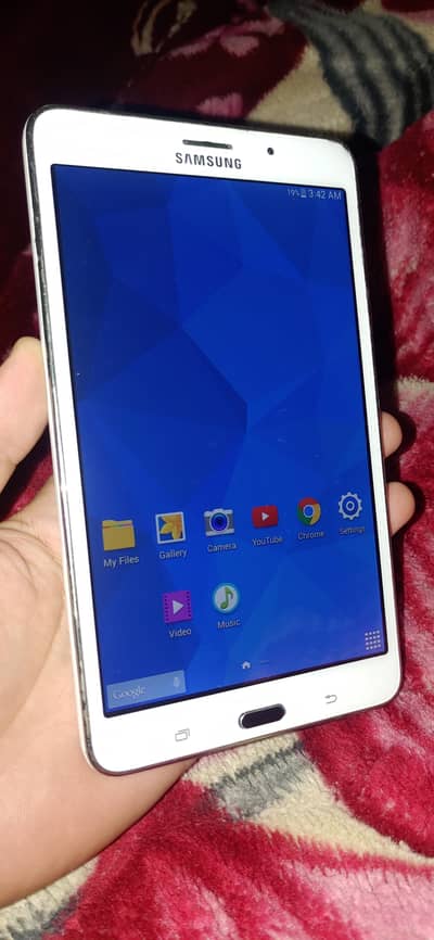 Samsung Tablet  8 Gb memory plus sd card support for sale
