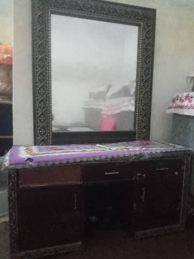 Dressing Table in very good condition